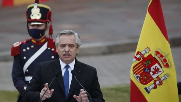 آلبرتو فرناندز رئیسجمهور آرژانتین: به مذاکرات با پوتین ادامه خواهم داد