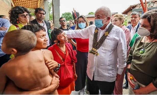 رئیس جمهوری برزیل، «بولسونارو» را به نسل‌کشی بومیان در آمازون متهم کرد