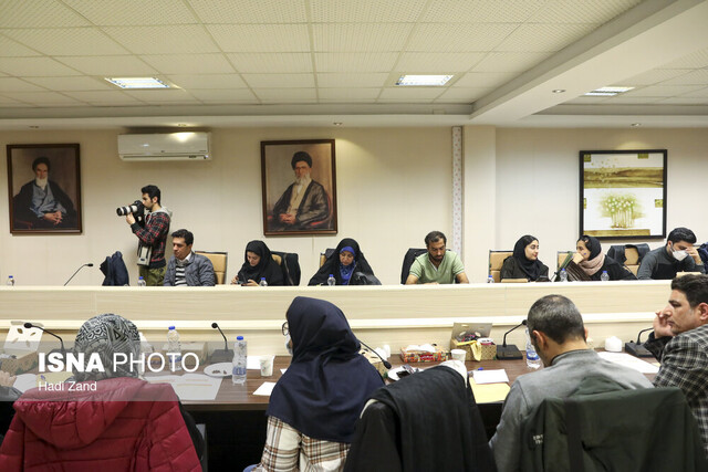 هر هنرمندی که دستی بر آتش دارد، بسمالله!