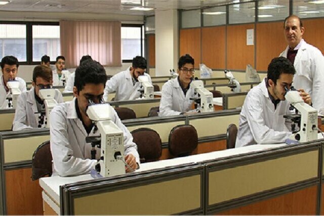 پذیرش ۱۵.۵ درصد دانش آموختگان پزشکی خراسان شمالی در رشته‌های تخصصی