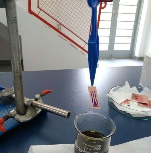 تشخیص فلزات سنگین در عرق بدن با یک حسگر ساده