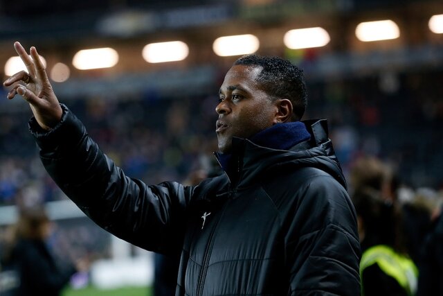 دنی آلوس تنها نیست/ فوتبالیستهای بزرگی که پایشان به زندان باز شد