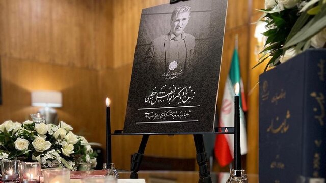 علیاشرف صادقی: خطیبی غم ایران را میخورد