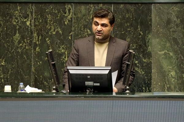 نخعی: سهمیه سوخت کامیونداران شهری شارژ نمیشود نخعی: سهمیه سوخت کامیونداران شهری شارژ نمیشود