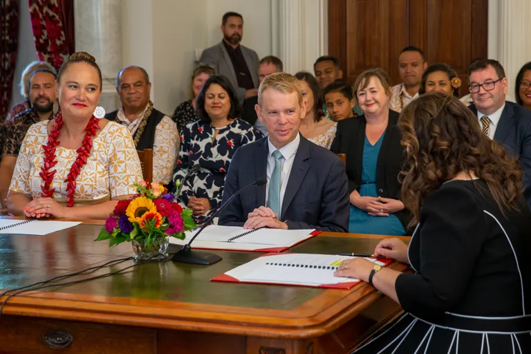 کریس هیپکینز به عنوان نخست وزیر نیوزیلند سوگند یاد کرد