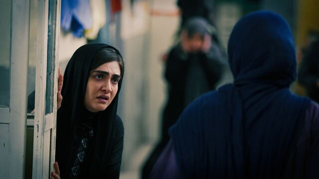 تاکید وزیر بر ممنوعیت توقف سریالها به دلیل عملکرد بازیگران/تکلیف بیننده «سقوط» چیست؟