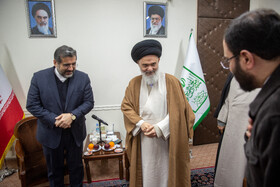 دیدار وزیر فرهنگ و ارشاد اسلامی با آیت الله حسینی بوشهری در قم