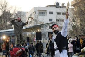 تئاتر خیابانی «آکوستیک مین» در چهل و یکمین جشنواره بین‌المللی تئاتر فجر