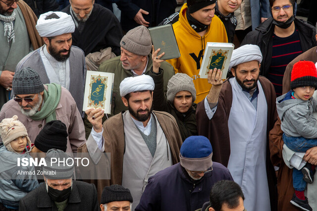 تجمع نمازگزاران قم در محکومیت اهانت به قرآن کریم