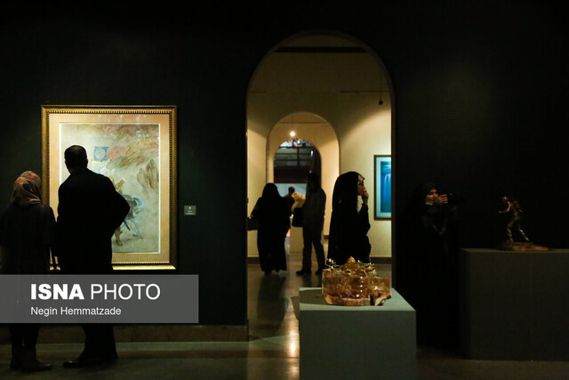 گویی که پرت شدهای به زمان حافظ و سعدی