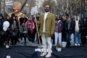 تئاتر خیابانی «نبودن برای بودن» در چهل و یکمین جشنواره بین‌المللی تئاتر فجر