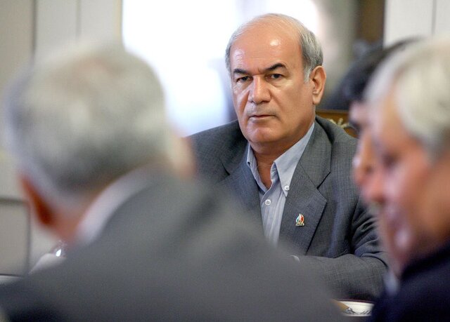 نباید مدیرعامل استقلال میشدم/ برای قرارداد وریا تماشاگران نیمه شب دم خانهام آمدند