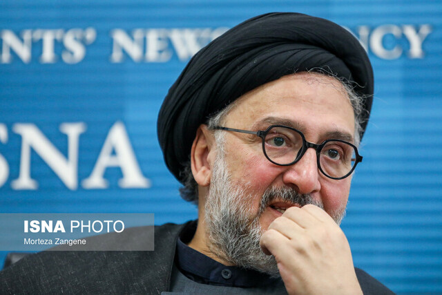 سیاستمداری که رُماننویس شد! / مسائل روحانیت به روایت ابطحی