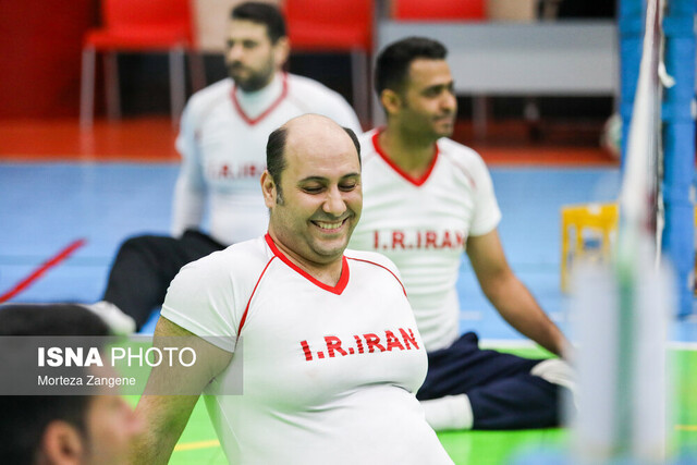 فراز و فرودهای زندگی کاپیتان والیبال نشسته؛ با ملیپوشان مثل کارگر روزمزد برخورد میکنند