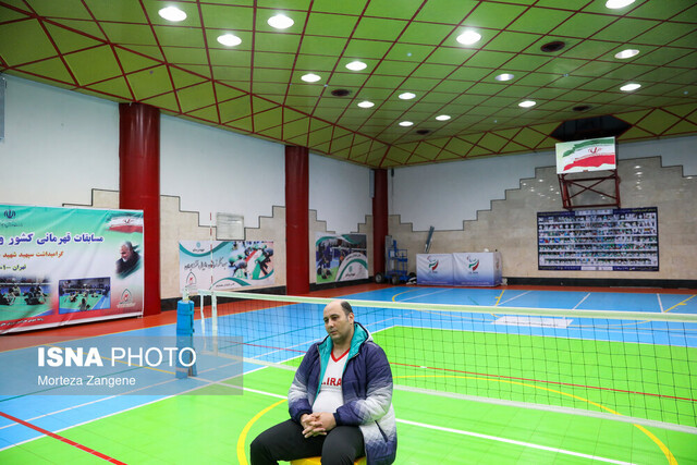 فراز و فرودهای زندگی کاپیتان والیبال نشسته؛ با ملیپوشان مثل کارگر روزمزد برخورد میکنند