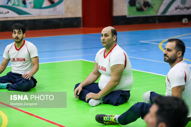 فراز و فرودهای زندگی کاپیتان والیبال نشسته؛ با ملیپوشان مثل کارگر روزمزد برخورد میکنند