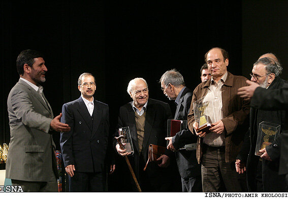 ماجرای سکهباران در جشنواره شعر فجر