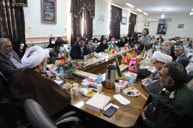 رشد جامع و متوازن معلمان پیش‌نیاز تربیت جامع و متوازن دانش‌آموزان