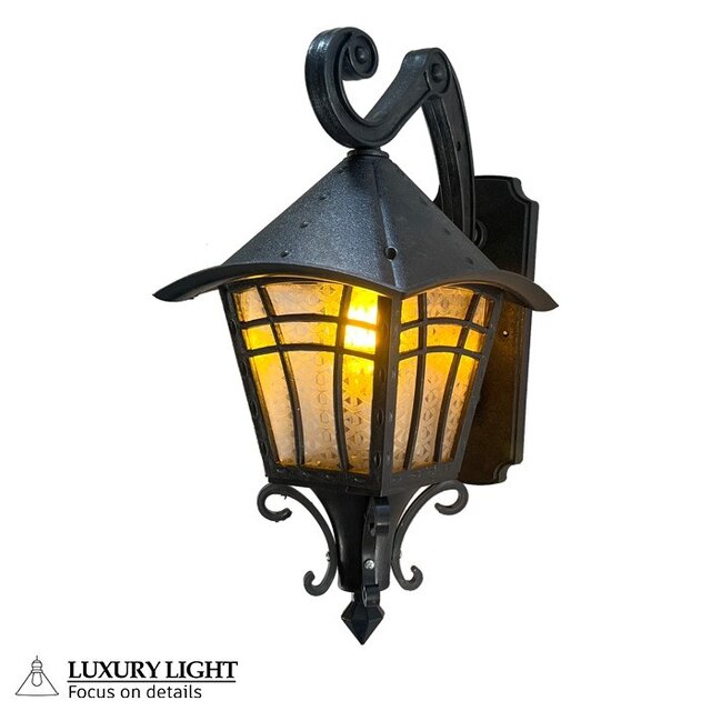 آشنایی با چراغ حیاطی و دیواری محوطهای لاکچری لایت