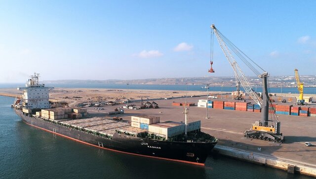 امکان تخلیه و بارگیری سالانه ۱۳ میلیون تن کالا در بندر چابهار وجود دارد