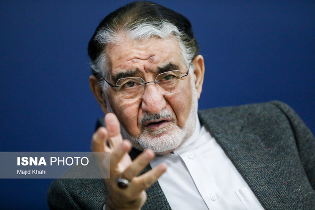 بازار ارز فقط از سیاستهای دولت نشأت نمیگیرد/ ضرورت مبارزه با سفتهبازی و سوداگری بازار ارز فقط از سیاستهای دولت نشأت نمیگیرد/ ضرورت مبارزه با سفتهبازی و سوداگری