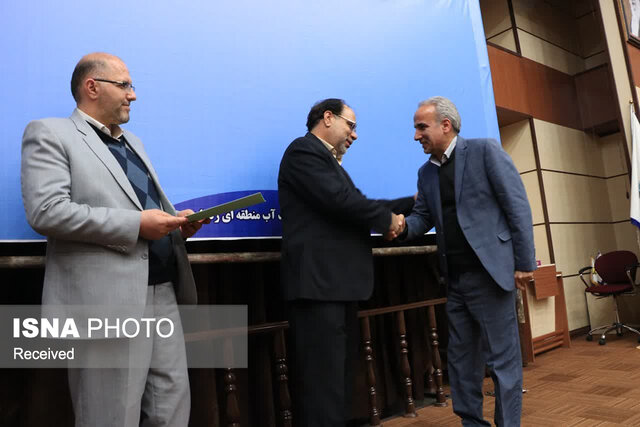 توسعه کشت گلخانهای در راستای حفاظت از منابع آب