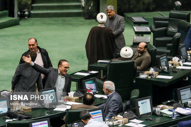 خلاصه مهمترین اخبار مجلس در ۱۱بهمن؛ سوال از ۲ وزیر/ بررسی یک گزارش بودجهای