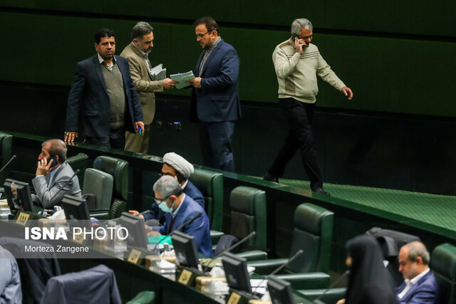 خلاصه مهمترین اخبار مجلس در ۱۱بهمن؛ سوال از ۲ وزیر/ بررسی یک گزارش بودجهای