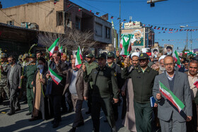 12 بهمن ماه، تجدید بیعت با رهبر کبیر انقلاب در قم