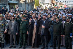 12 بهمن ماه، تجدید بیعت با رهبر کبیر انقلاب در قم