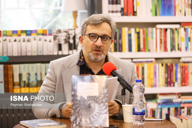 ساعتی در باب خرد و خردمندی