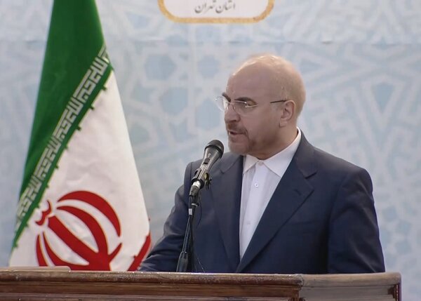 قالیباف: انتقاد و اعتراض اساس انقلاب اسلامی است قالیباف: انتقاد و اعتراض اساس انقلاب اسلامی است