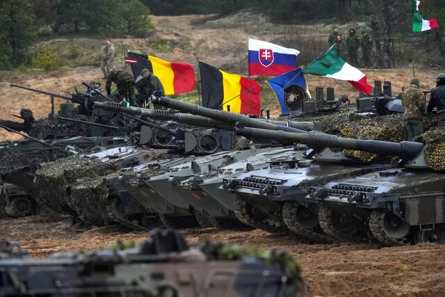 آستین: کشورهای غربی حدود ۵۰ میلیارد دلار کمک نظامی به اوکراین فرستاده‌اند/ نشست ناتو در بروکسل 