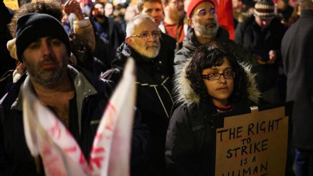 عکس: رویترز مختل شدن زندگی انگلیسیها به دلیل اعتصابات گسترده