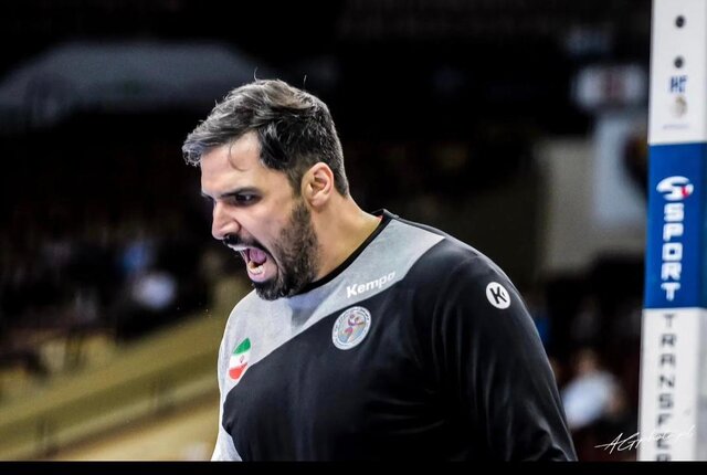 نبرد ستاره هندبال ایران با سختیهای زندگی؛ "لای پر قو با آب پرتقال بزرگ نشدهام!"