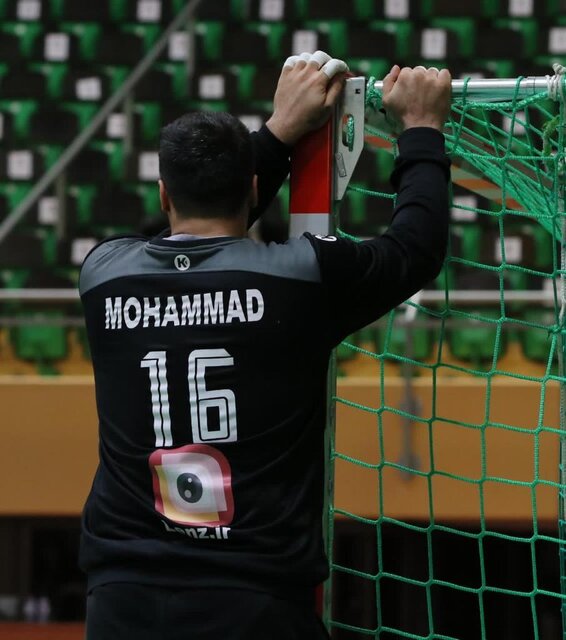 نبرد ستاره هندبال ایران با سختیهای زندگی؛ "لای پر قو با آب پرتقال بزرگ نشدهام!"