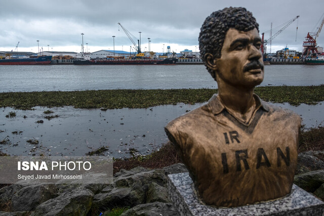 حس عجیب تماشای یک عکس از سردیس سیروس قایقران