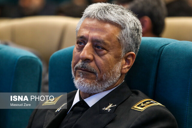 امیر دریادار سیاری: پدافند غیر عامل، تجلی پیوند علم، ایمان و فناوری است امیر دریادار سیاری: پدافند غیر عامل، تجلی پیوند علم، ایمان و فناوری است