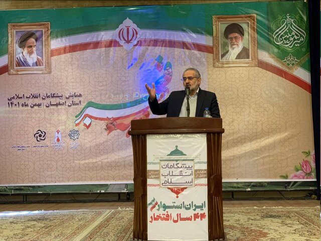 حسینی: بانیان وضع موجود فرافکنی می‌کنند