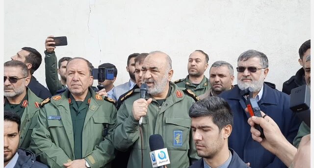 تمامی امکانات به منطقه زلزله زده خوی گسیل می شود