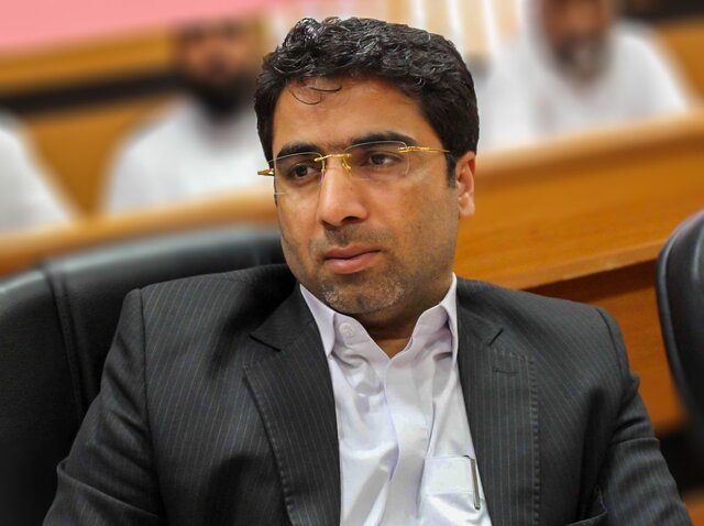 توسعه و آبادانی فنوج در گرو آسفالت ۳۴ کیلومتر راه