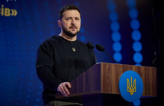 زلنسکی شهروندی شماری از سیاستمداران سابق اوکراینی را لغو کرد