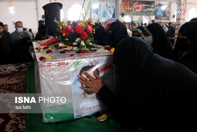 مراسم تشییع پیکر شهید مدافع امنیت در یاسوج
