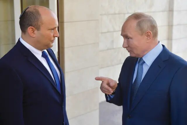 از راست: پوتین و نفتالی بنت اوکراین: ادعاهای نفتالی بنت در مورد میانجیگری «غیرواقعی» است