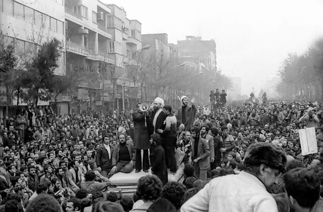 روزهای پر تب و تاب موزه هنرهای معاصر برای روایت تهران ۵۷