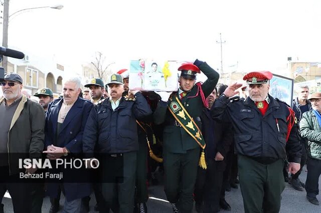تشییع پیکر شهید "شهرام حیدری" در کرمانشاه