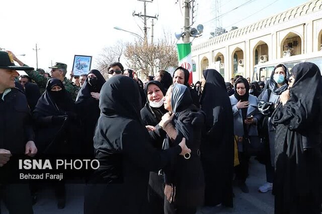تشییع پیکر شهید "شهرام حیدری" در کرمانشاه