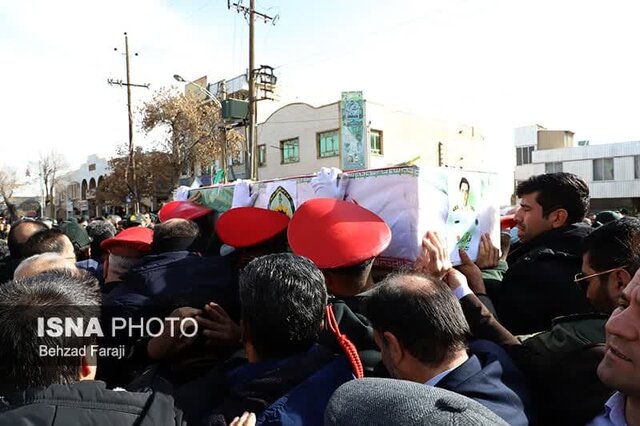 تشییع پیکر شهید "شهرام حیدری" در کرمانشاه