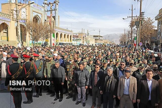 تشییع پیکر شهید "شهرام حیدری" در کرمانشاه