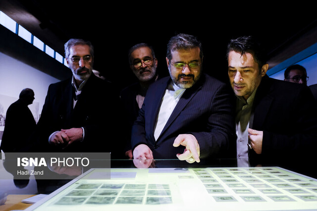 وزیر کمک کند عکسهای قربان خلیلی را پیدا کنیم